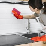 woman-cleaning-with-rag