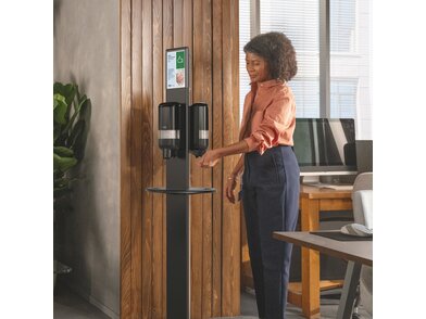 520103_sanitizer-e-com-2-lifestyle-1-eu