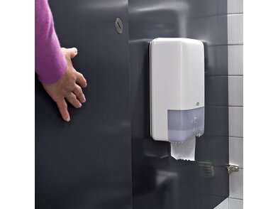127540_557500-e-com-2-lifestyle-1-eu